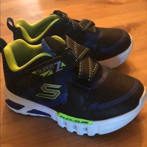 Toddler light up, lightly worn Sketcher sneakers